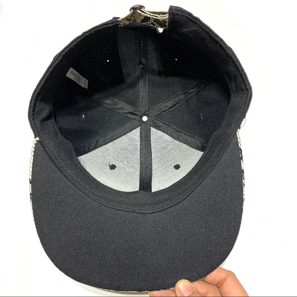 Women’s black white hat - Picture 2 of 5